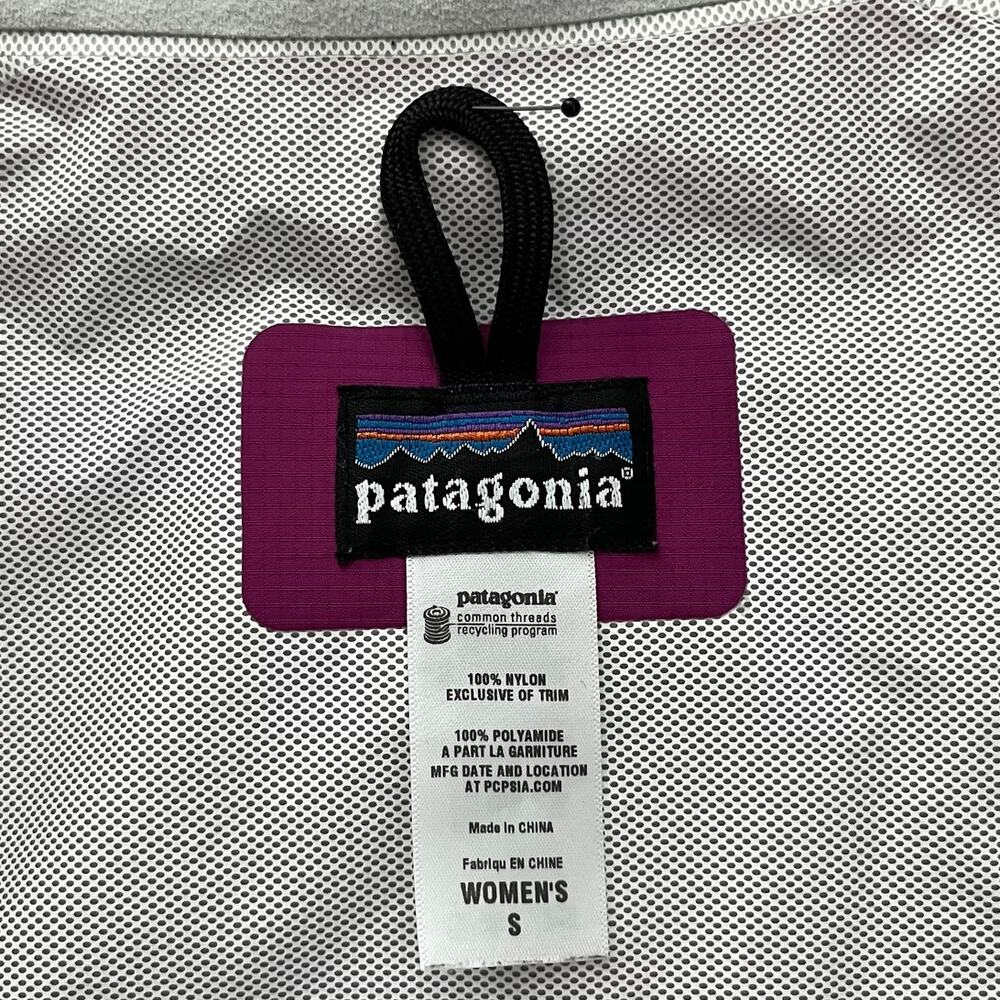 Patagonia Torrentshell Rain Jacket Women S Fuchsia Pink Hooded Waterproof Shell - Picture 3 of 16
